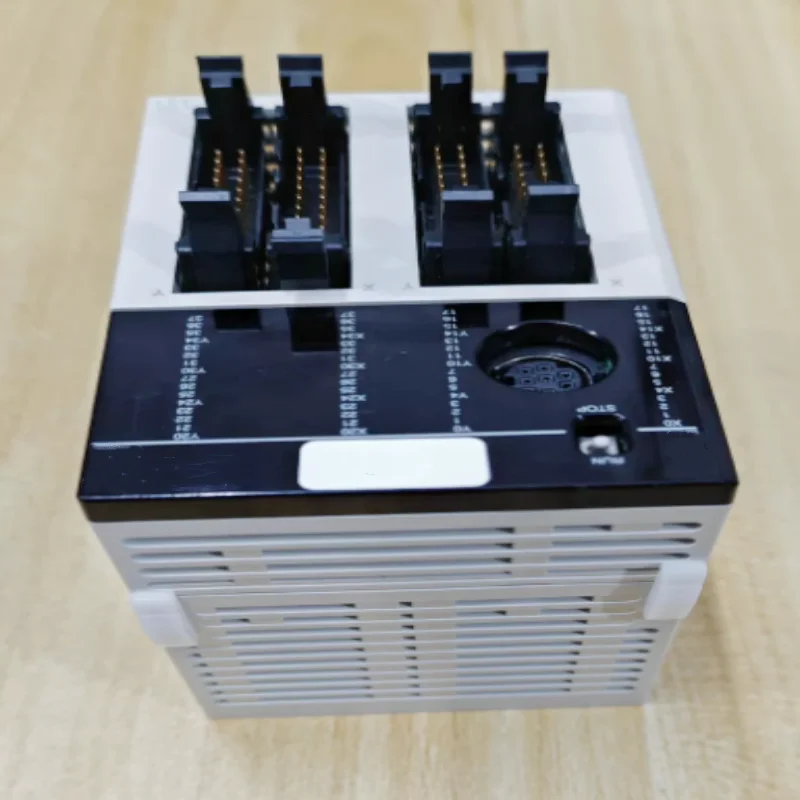 

FX3UC-96MT-D FX3UC-32MT-DSS FX3UC-64MT-DSS FX3UC-96MT-DSS FX3UC-32MT-LT FX3UC-32MT-LT-2 Новый оригинальный модуль