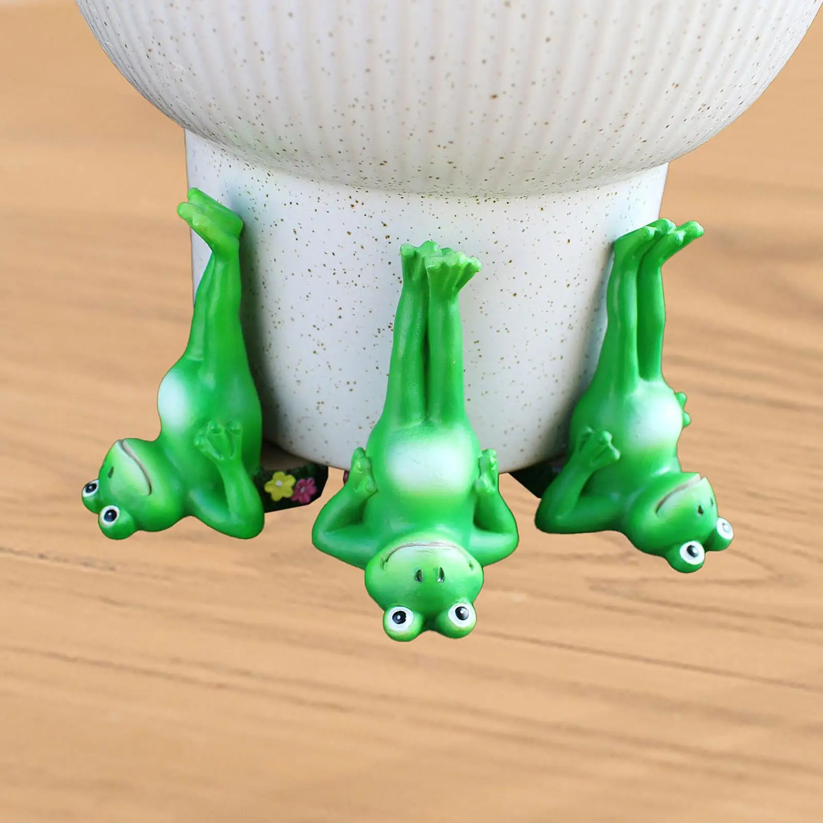 3Pcs Frog Miniature Figurines Desktop Ornaments Pot Feet Resin Planter Pot Decor for Living Room Porch Desk Office Decoration