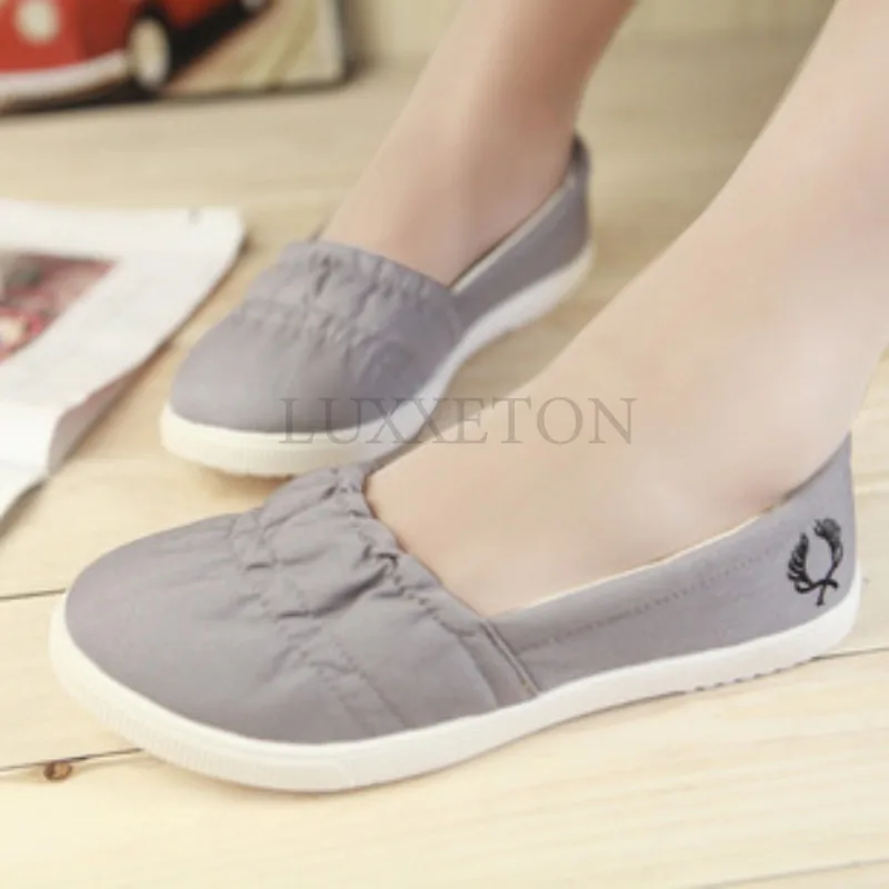 Flat Bottomed Shallow Cut Canvas Board Shoes Casual Lightweight Simple Fashionable Breathable Comfortable Women Shoes