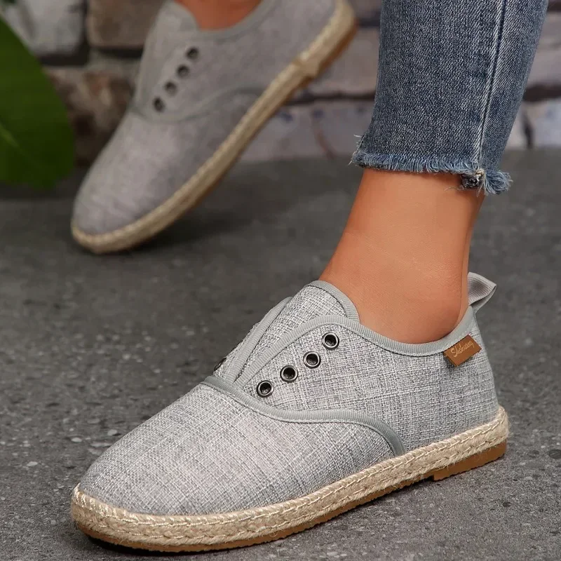 2024 New  Versatile Women's Comfortable Shallow Mouth Round Toe Outer Wear Lightweight Spring and Autumn Women's Flat Shoes