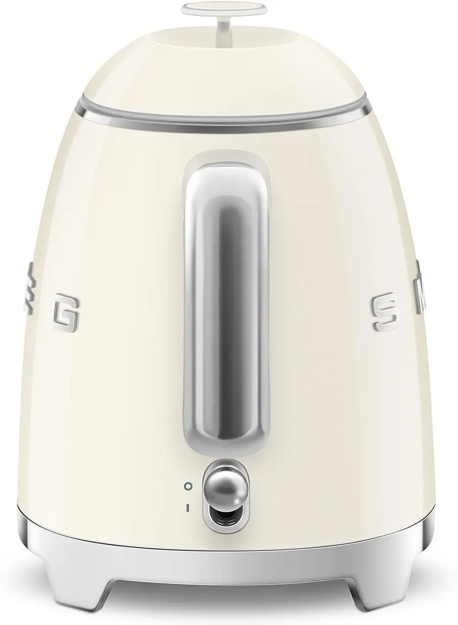 غلاية كهربائية SMEG Mini 50's Retro Style 3 أكواب مع قاعدة مزدوجة مضادة للانزلاق ومؤشر مستوى الماء (كريمي)