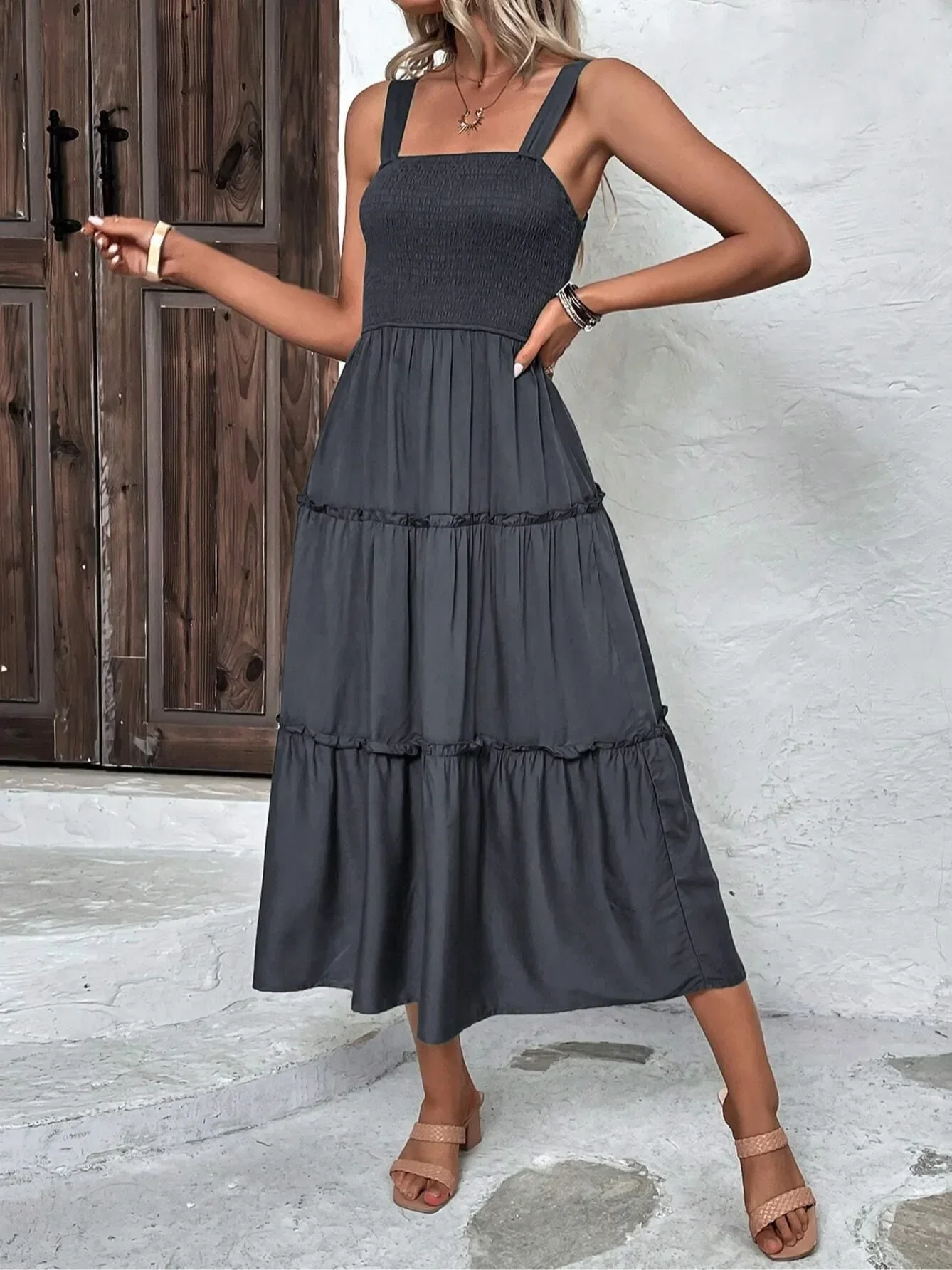 Nuevos Vestidos De moda para Mujer, vestido De longitud media con tirantes finos para Mujer, vestido negro A-LINE, Vestidos De Verano para Mujer 2025 Q141