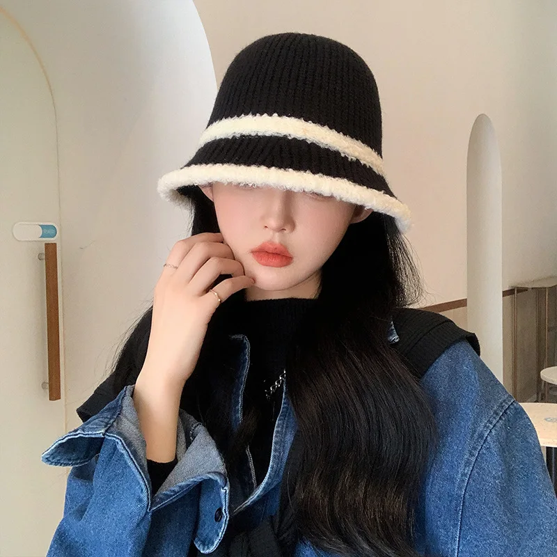 

Autumn and winter women's windproof knitted fisherman hat,color blocked splicing suitable for dailywearing and outdooractivities