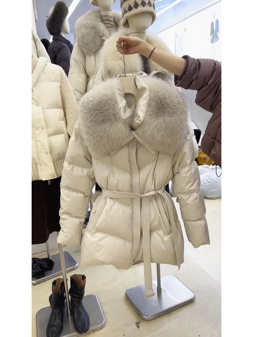 

Korean Sle Women's Winter Coat 2025 New Mid-Length Thiened Fur Collar Faionable Cotton Jaet Pure Color Ele