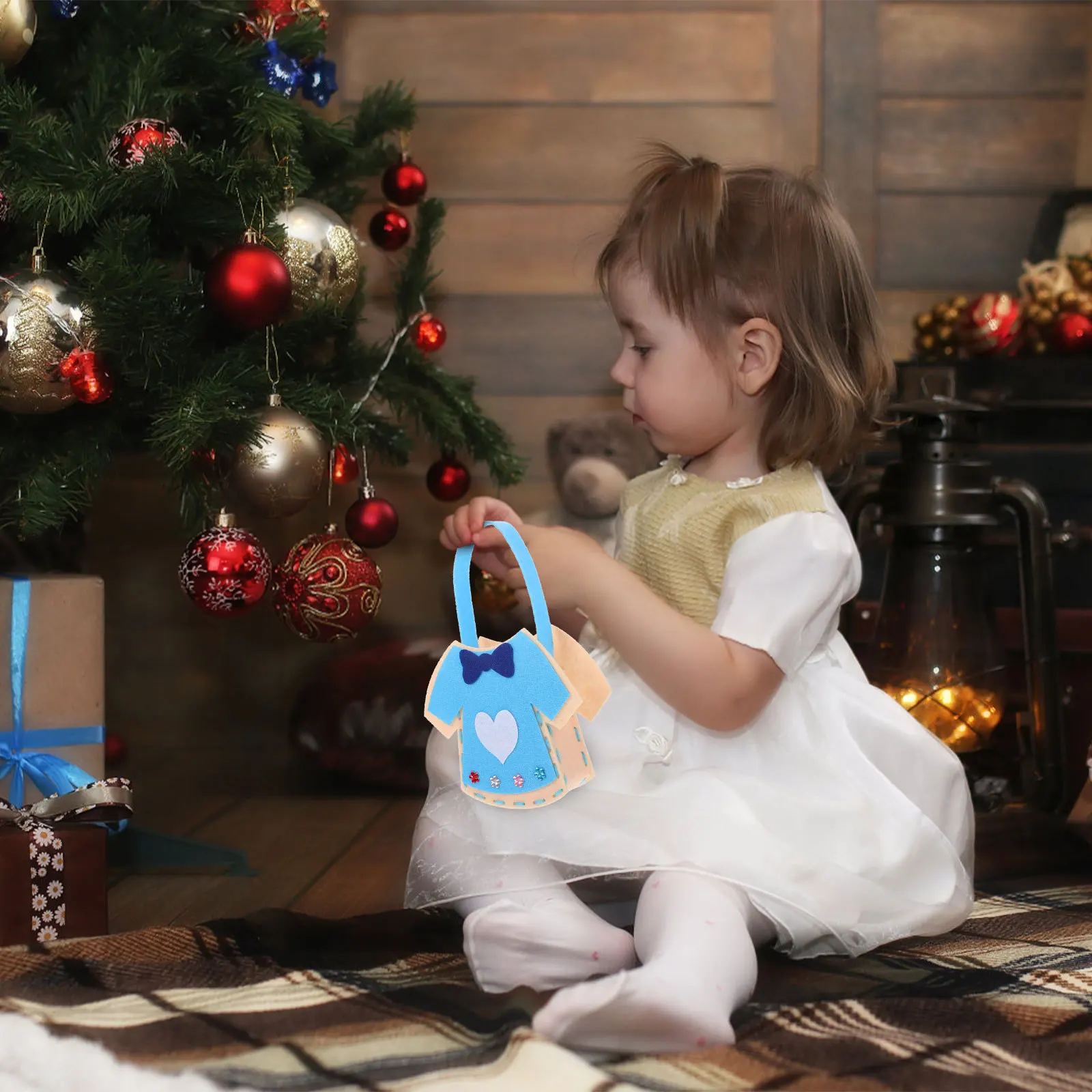 

4Pcs Kids Hand-Made Bag DIY Artwork Kit Improve Coordination Non-Woven Handicraft Christmas Craft Decorative Handbag Gift