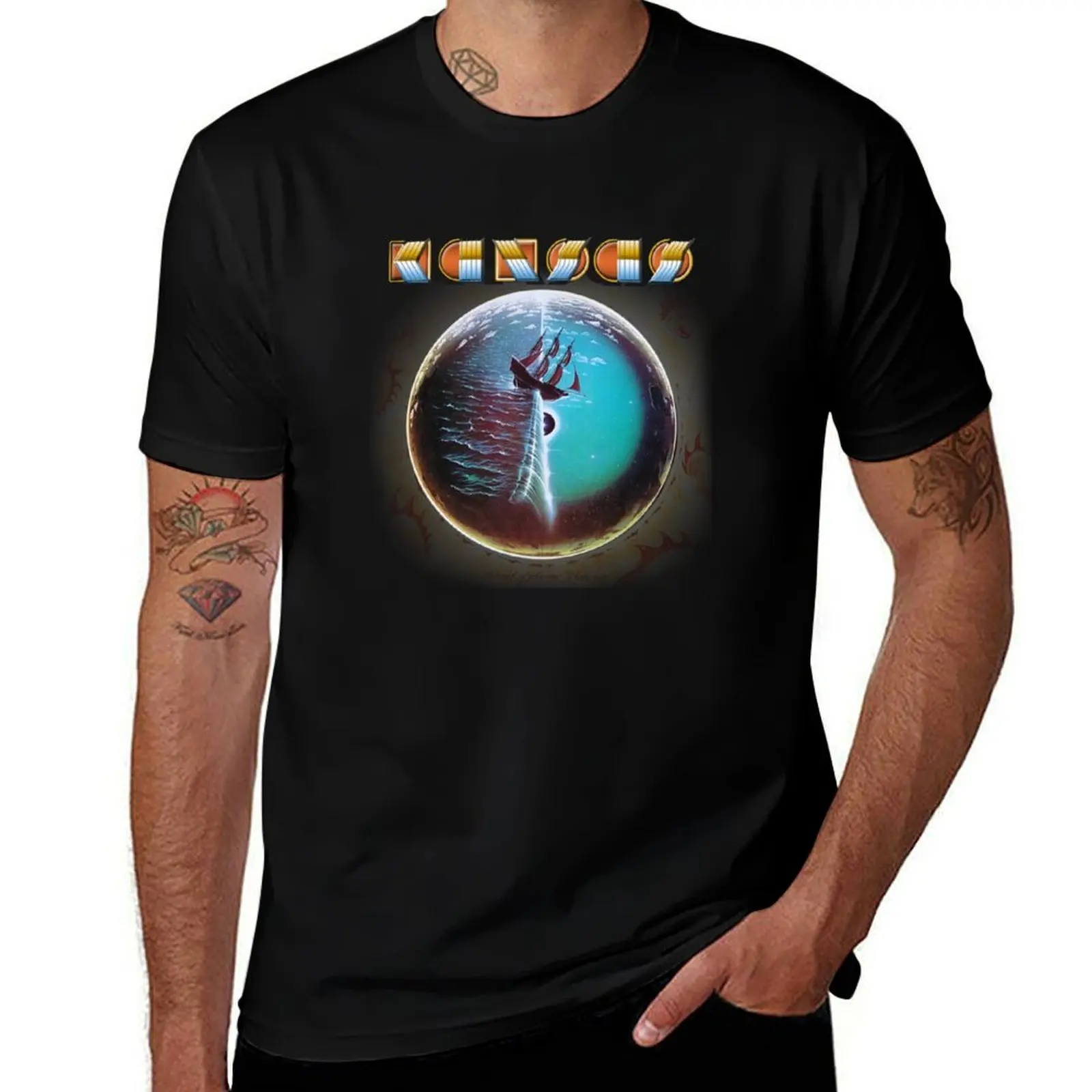 Closet Chronicles T-Shirt Casual Streetwear Short Sleeve Tee T-Shirt