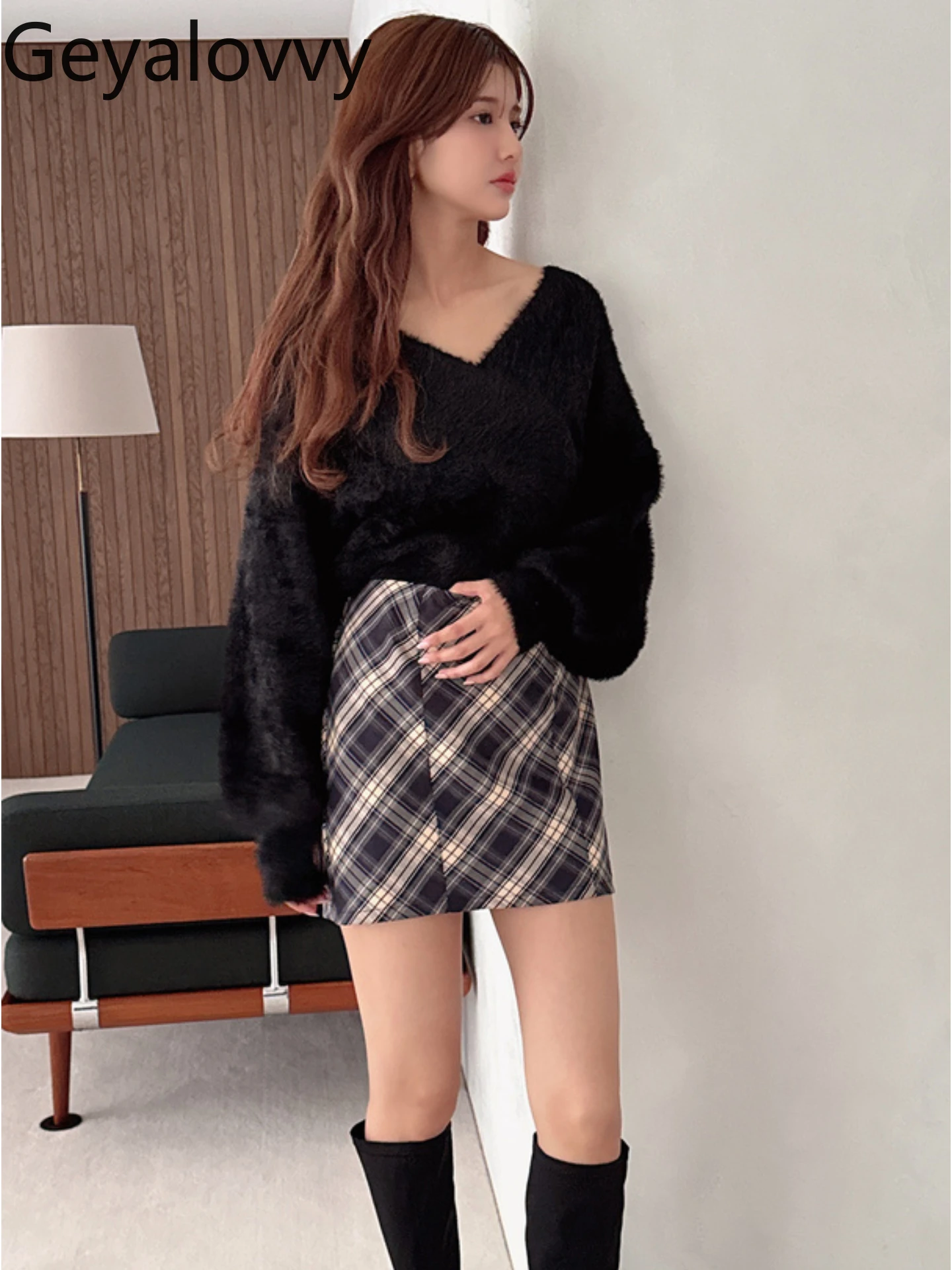 Pullover lavorato a maglia tinta unita autunno inverno stile giapponese Dolce ragazza Versatile maglione corto con scollo a V a maniche lunghe