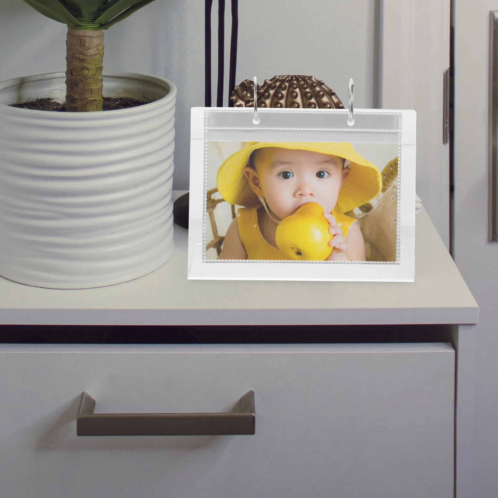 

Acrylic Photo Album 6 Inch Desktop Display Frame PP Material Wedding Graduation Baby Travel Photos Holder