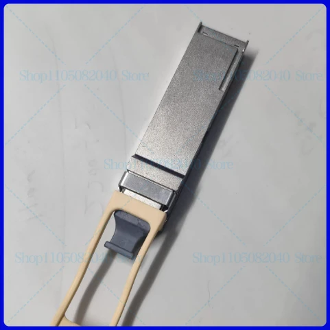 

Используется для оптического модуля Cisco QSFP-40G-SR4-S 10-3090-02