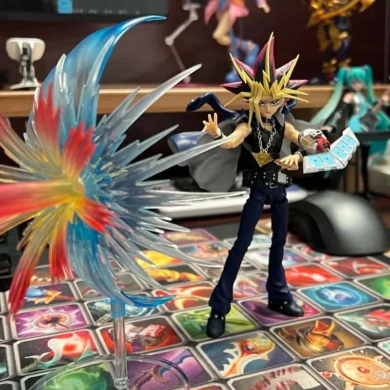 

Коллекционная фигурка Bandai SHF Yu-Gi-Oh! Ями Юги Атем Фараон с эффектными аксессуарами для фанатов аниме