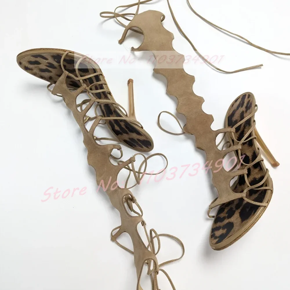 

Леопардовые сандалии в римском стиле, женские пикантные гладиаторы с перекрестным ремешком из флока, туфли на высоком каблуке с круглым носком, женские модные вечерние сандалии