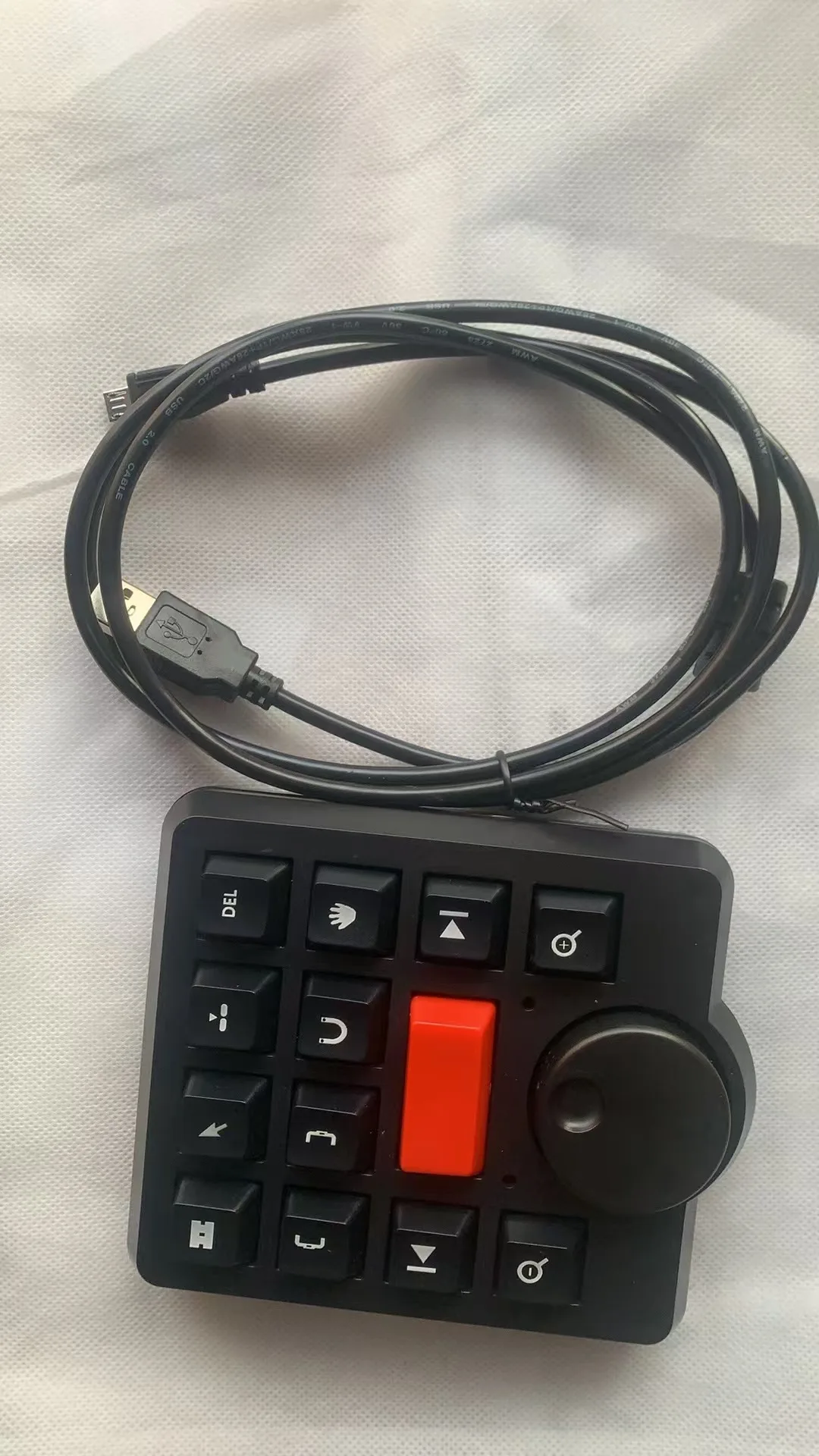 Non - software video editing keyboard shortcut clip magic controller