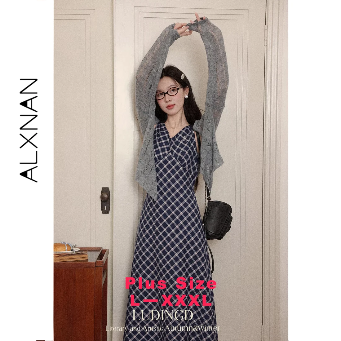 

ALXNAN Plus Size Gray Hollow Knitted Cardigan Women Wool Long Sleeve Knitwears 2026 Spring Elegant Loose-fit Short Tops D12556SY