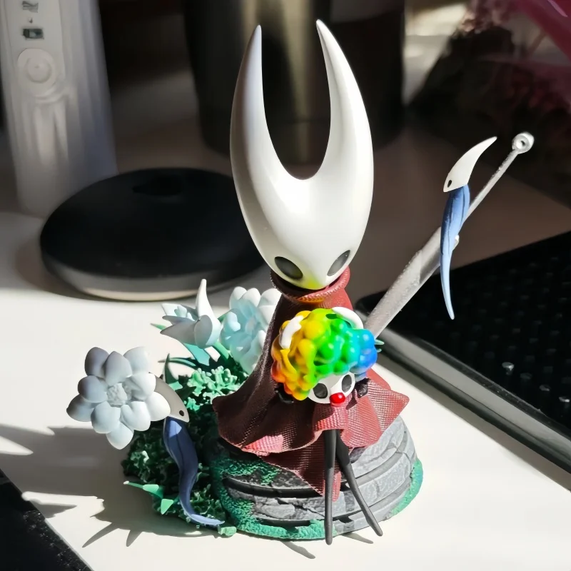 Canción de seda hecha a mano, modelo de Caballero hueco Hornet, decoración de escritorio de resina coleccionable, serie Pantheon Boss, juguete de caja ciega de moda