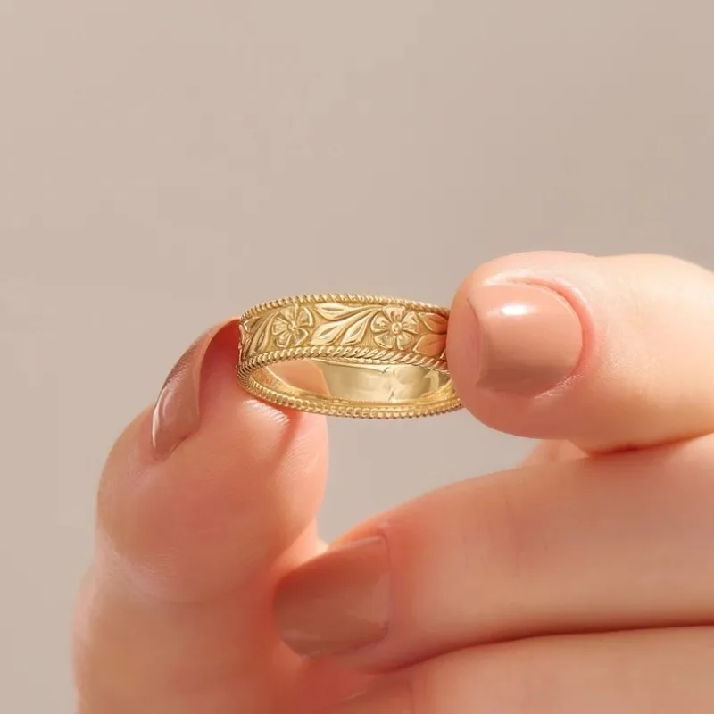 1pc Vintage Simple Generous Ring, Engraved with Exquisite Flowers and Leaves, Perfect for Banquets-no box
