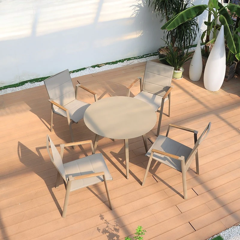 

Outdoor restaurant Music bar Creative aluminum alloy coffee table Rope chair Outdoor courtyard Waterproof and sunscreen