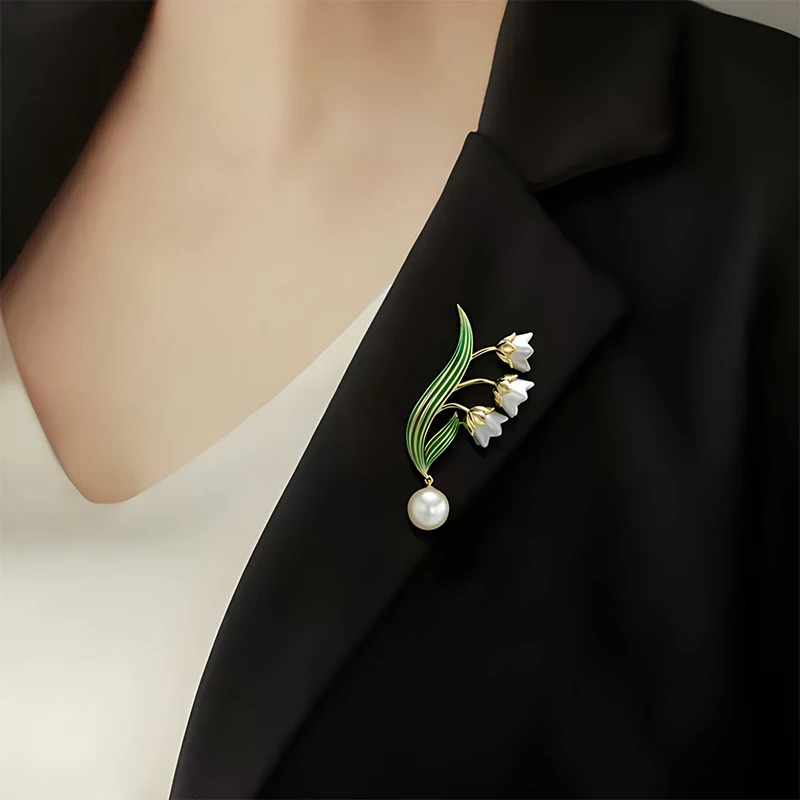 Fashion Plant Bell Orchid Flower Brooches Women Clothing Coat Jewelry Party Accessories Gifts