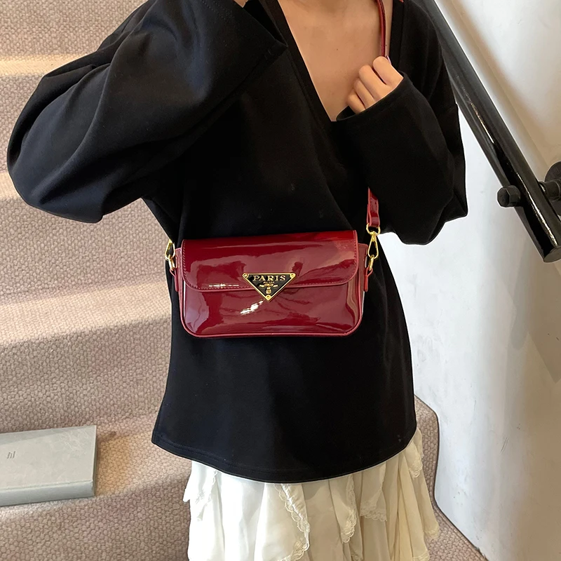 Элегантный минималистичный женский кошелек-мессенджер с однотонным винтажным стилем, просторная вместимость и стиль