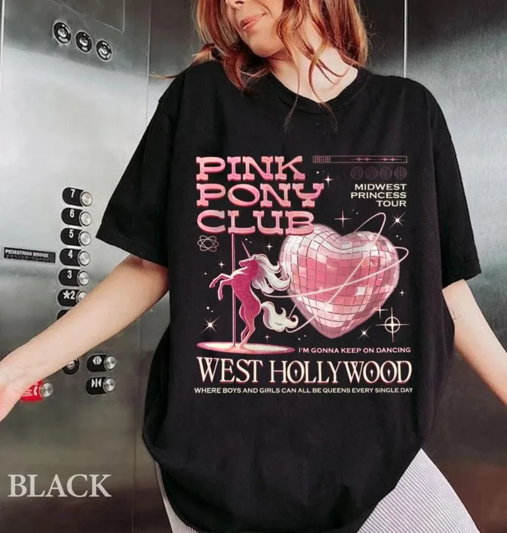 Maglietta Pink Pony Club Sapphic WLW Pop Concert Pride Tee Maglietta digitale Maglietta girocollo casual nera in cotone