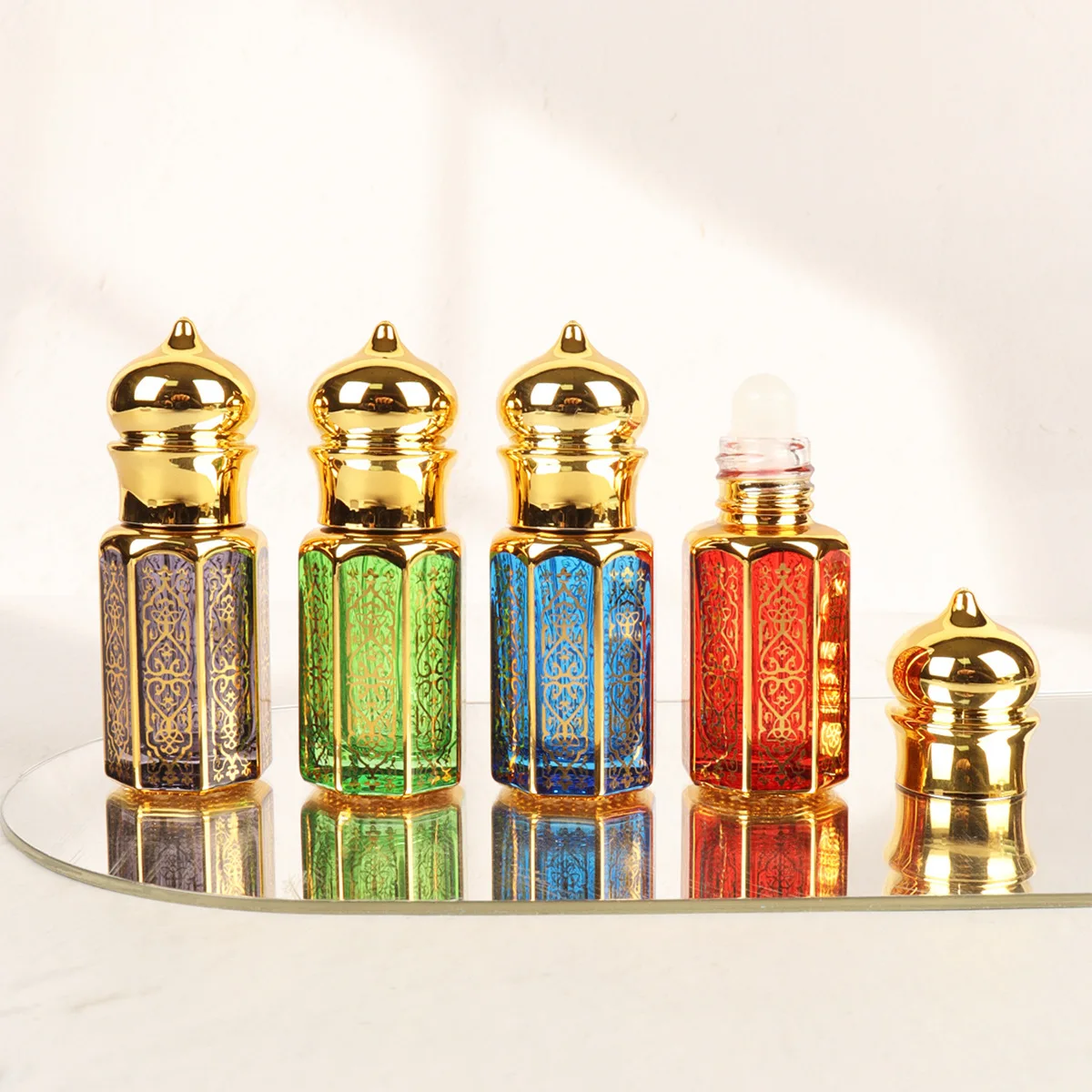 

4Pcs Refillable Essential Oil Glass Bottles Portable Mini Perfume Dispenser Travel Fragrance Container 6ml Roller Ball Bottle