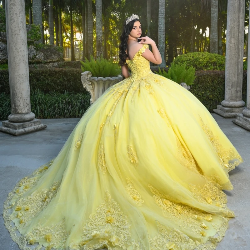 Рисунок 2 - Желтое блестящее платье Quinceanera