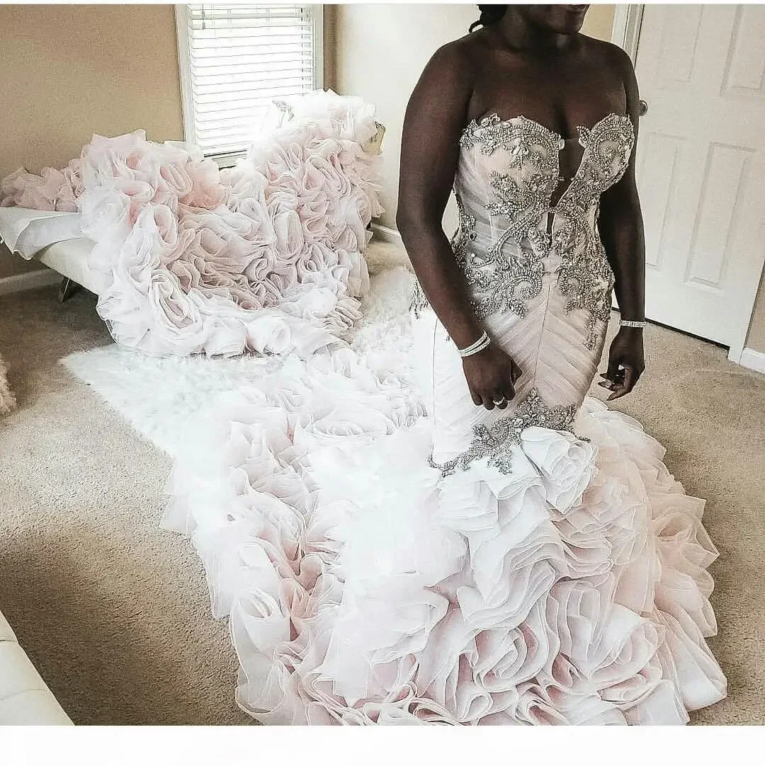 Maßgeschneiderte afrikanische Meerjungfrau-Kleider in Übergröße, Perlenapplikationen, abgestufte Röcke, Trompete, Brautkleider, Strand, Vintage, maßgeschneidert, Hochzeit