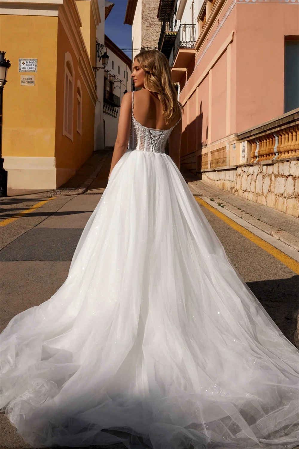 Personalizzato a-line Sweetheart Spaghetti Strap senza maniche Glitter Tull abito da sposa indietro Lace Up abito da sposa vestidos de novia