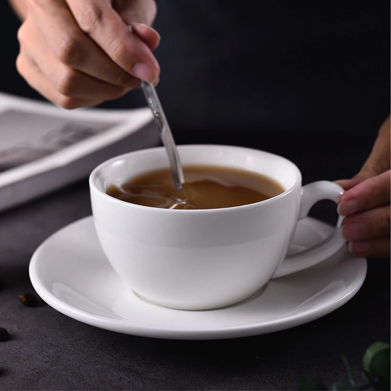 Juegos de Tazas y Platos de Cerámica Blanca Pura, Tazas de Café Creativas y Sencillas con Asa, Tazas de Café para el Hogar, Tazas de Café