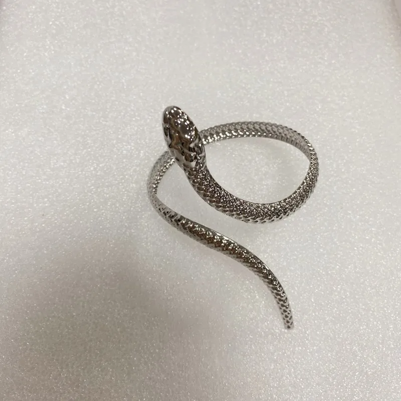 

Браслет из натуральных каменных бусин