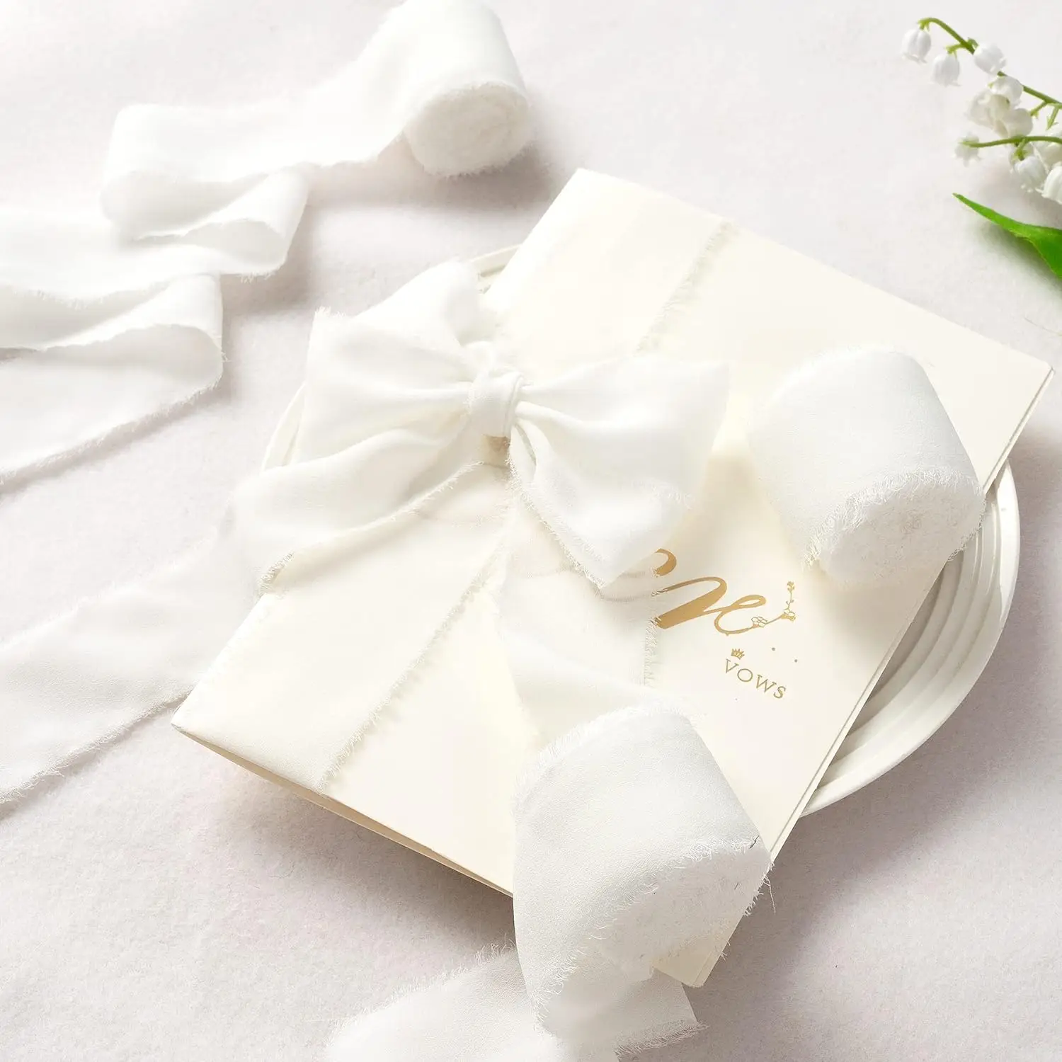 3 rolls of 5-meter white chiffon ribbons for wedding invitations, bridal bouquets, gift boxes, bow decorations