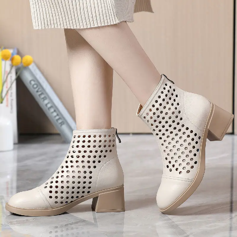 Ladies Vintage Ankle Cool Boots Women\'s Summer Hollow Breathable Shoes Korean Fashion  Model Gladiator Sandals Boots New 2024