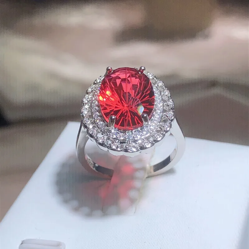 Delicate Pigeon's Blood Red Couple Ring For Women Topaz Fireworks Craft Oval Ruby Full Diamond Geometric Wedding Gift Jewelry