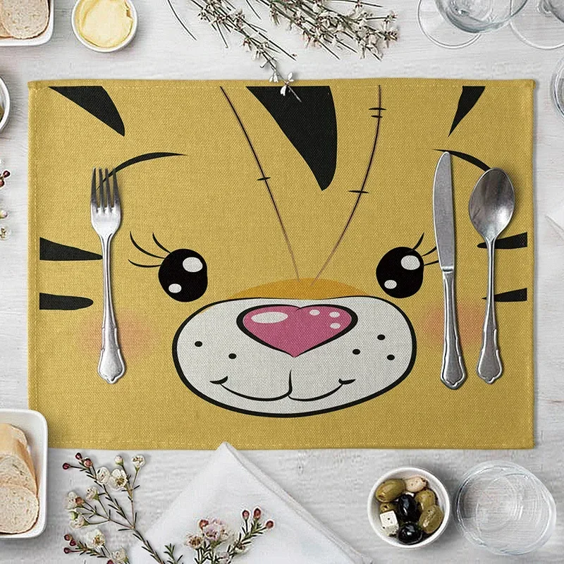 Cute Animal Linen Table Mat Cartoon Pig Bear Frog Fox Pattern Placemats For Children Kids Kitchen Dining Place Mats 4PCS