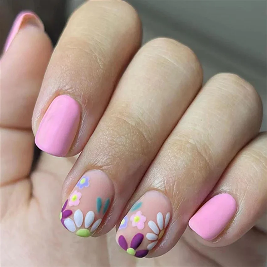 24 Stück matte Textur, rosa, zarte kleine Blumen, niedliches kurzes Drücken auf falscher Nagelkunstspitze, vollständig abnehmbare künstliche Nägel, fertiges Produkt