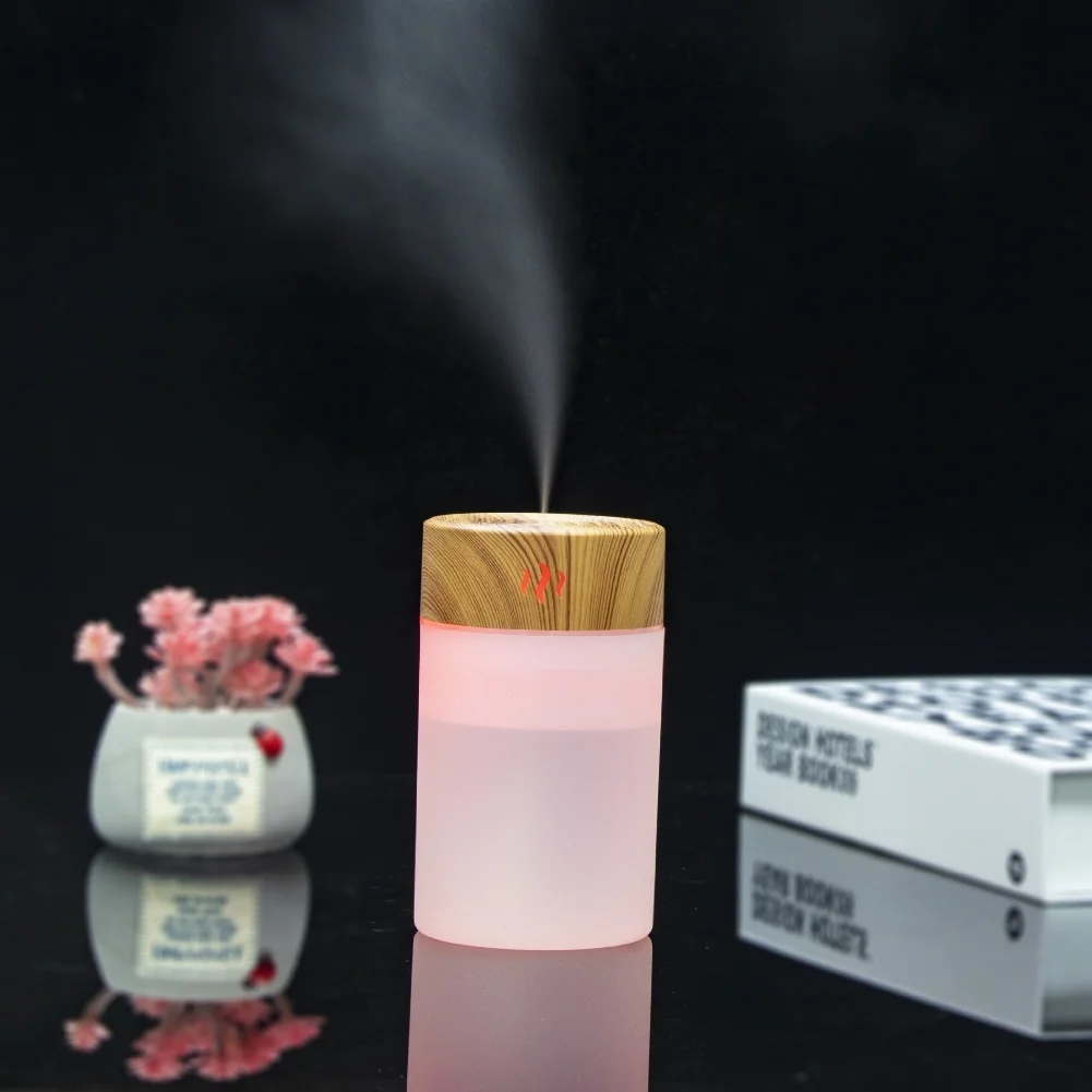 

USB Powered Humidifier Humidifier USB Humidifier Night Light Mode USB Powered 7-color LED Fine Mist High Mist Output