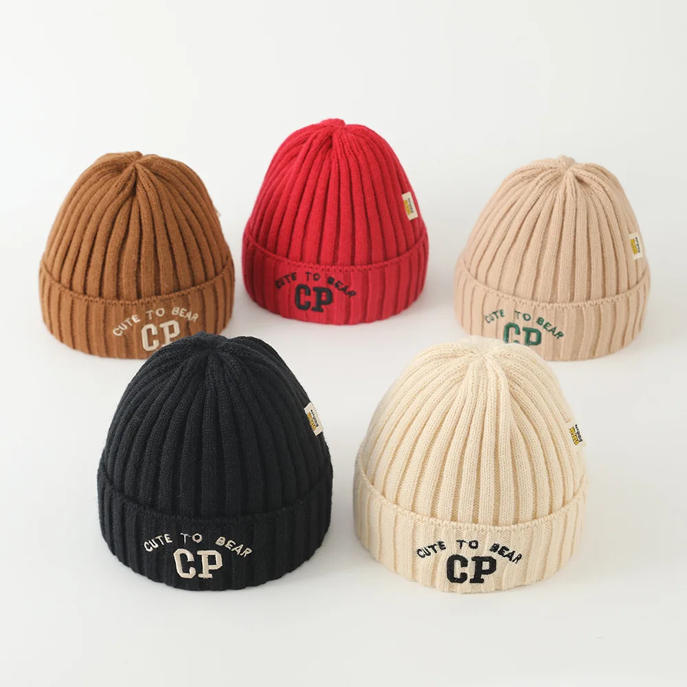 

Модная детская вязаная шапка с буквенным принтом, осенне-зимняя детская теплая шапка для мальчиков и девочек, однотонная шерстяная вязаная крючком шапка, детская шапка Skullies