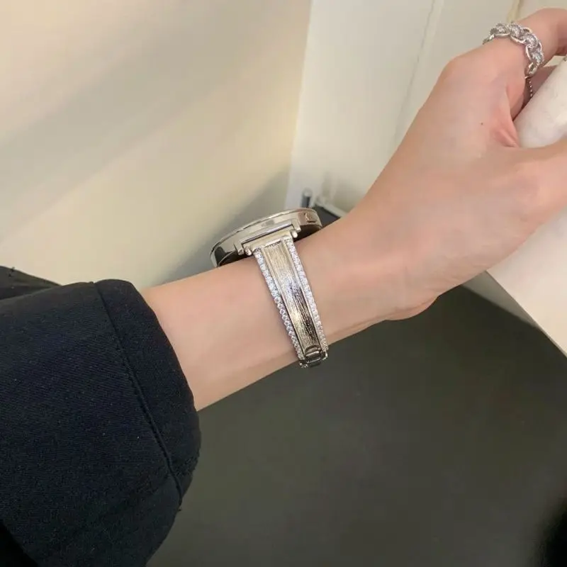 フランス製のブラッシュドメタルジルコンを使用した、Huawei GT5/GT5 Pro/GT4/GT2/3/4 22mm/20mm/18mm対応のハンドメイド腕時計ストラップ