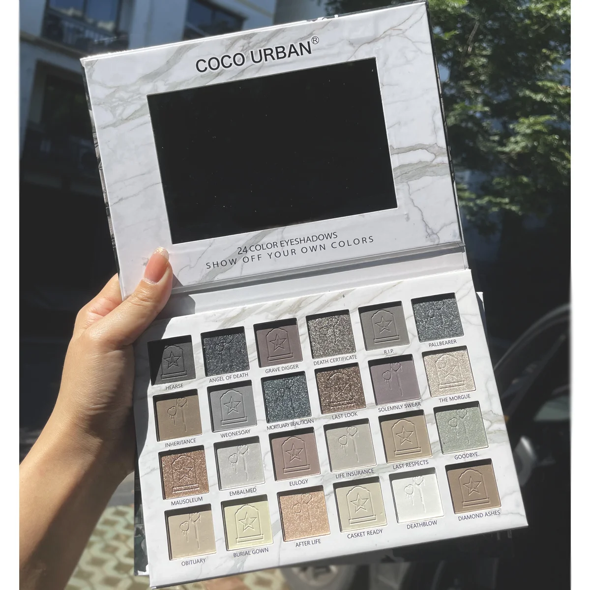 24 Color Vampire Diaries Eyeshadow Palette Dark Elf Gothic Matte Shimmer Dual Finish 12H Wear No Clumping High PigmentPerfect