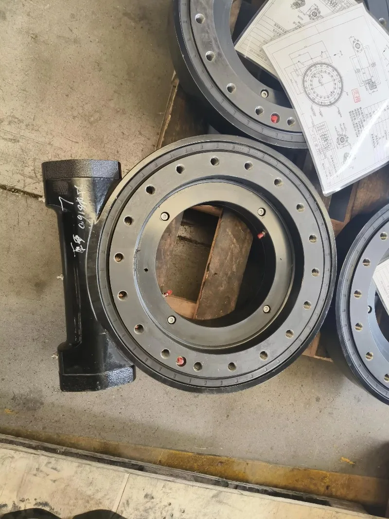 Enclosed housing IP65 WEB7 single-shaft worm gear rotary drive, hydraulic motor, solar power system 3-year warranty, fast