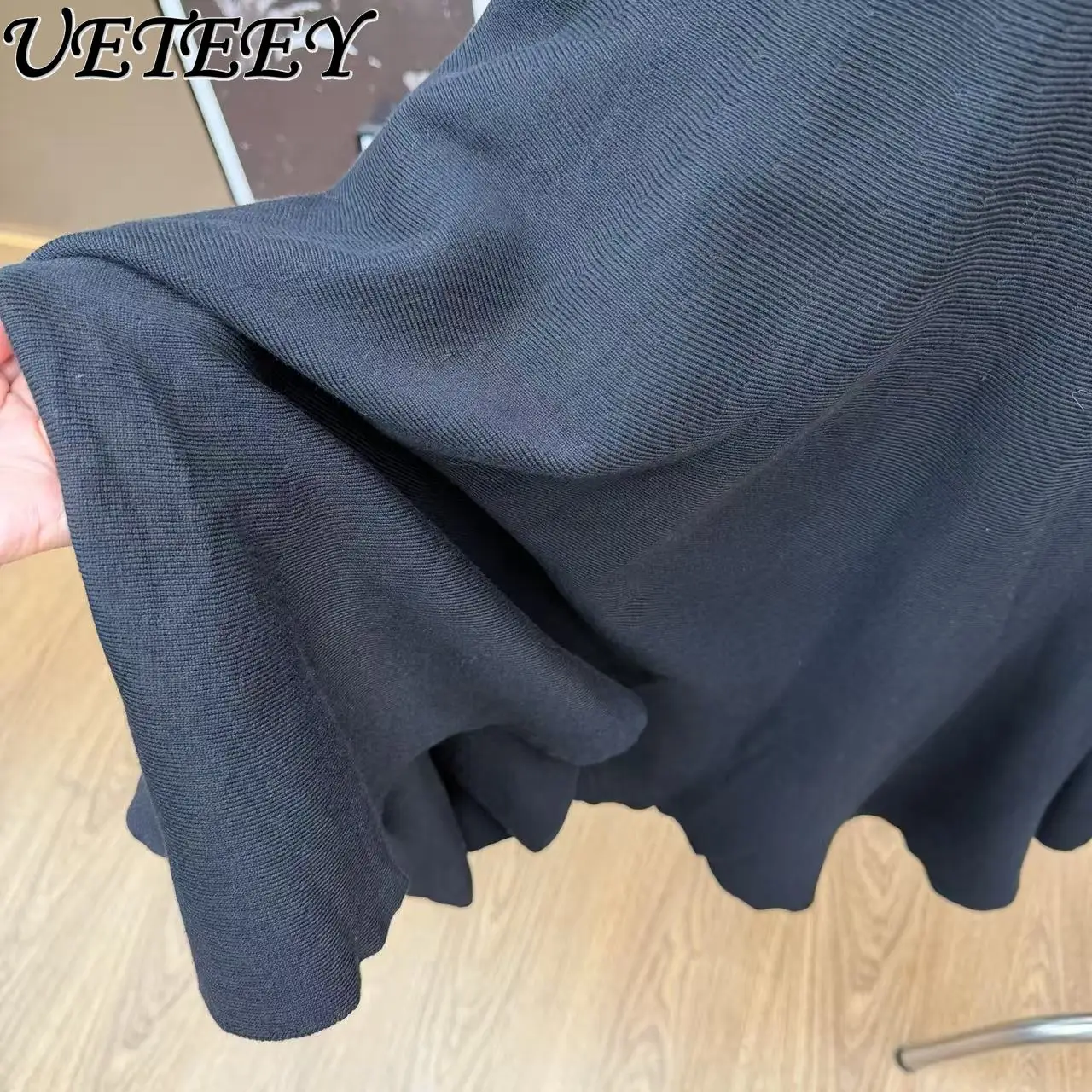 Rok Rajut Ekor Ikan Berhias Sabuk Heavy-duty Musim Dingin, Rok Panjang Slim Warna Solid Berpinggang Tinggi yang Elegan untuk Wanita