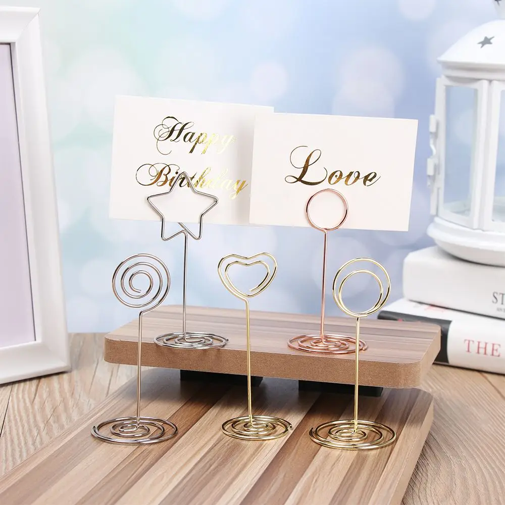 Clips de fotos en forma de corazón para decoración de escritorio, abrazaderas de tarjeta de lugar, soporte de números de mesa, suministros de boda románticos, moda