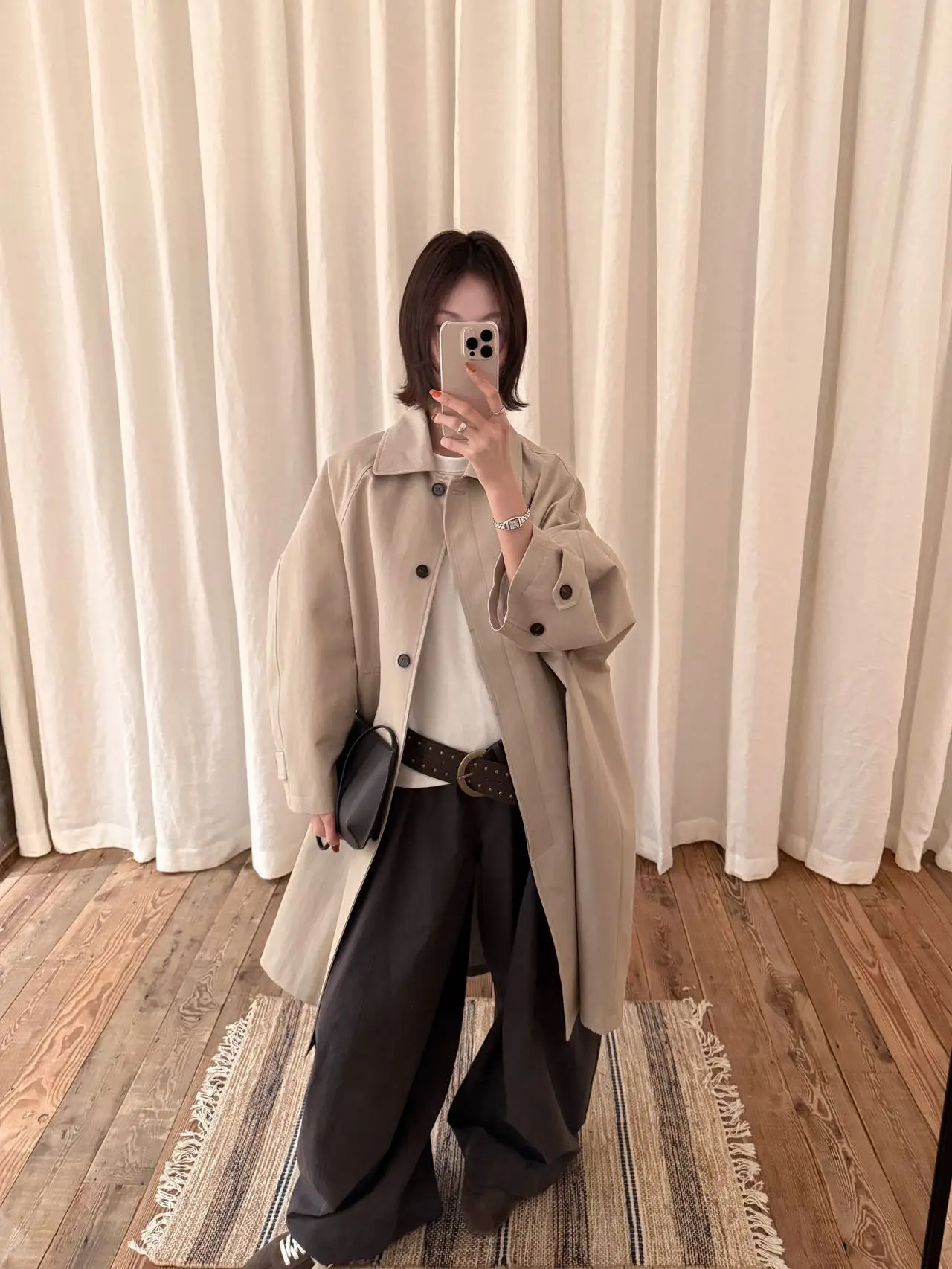 

Элегантное длинное повседневное женское пальто-ветровка свободного кроя с одной пуговицей, классическим воротником, однотонное D1709