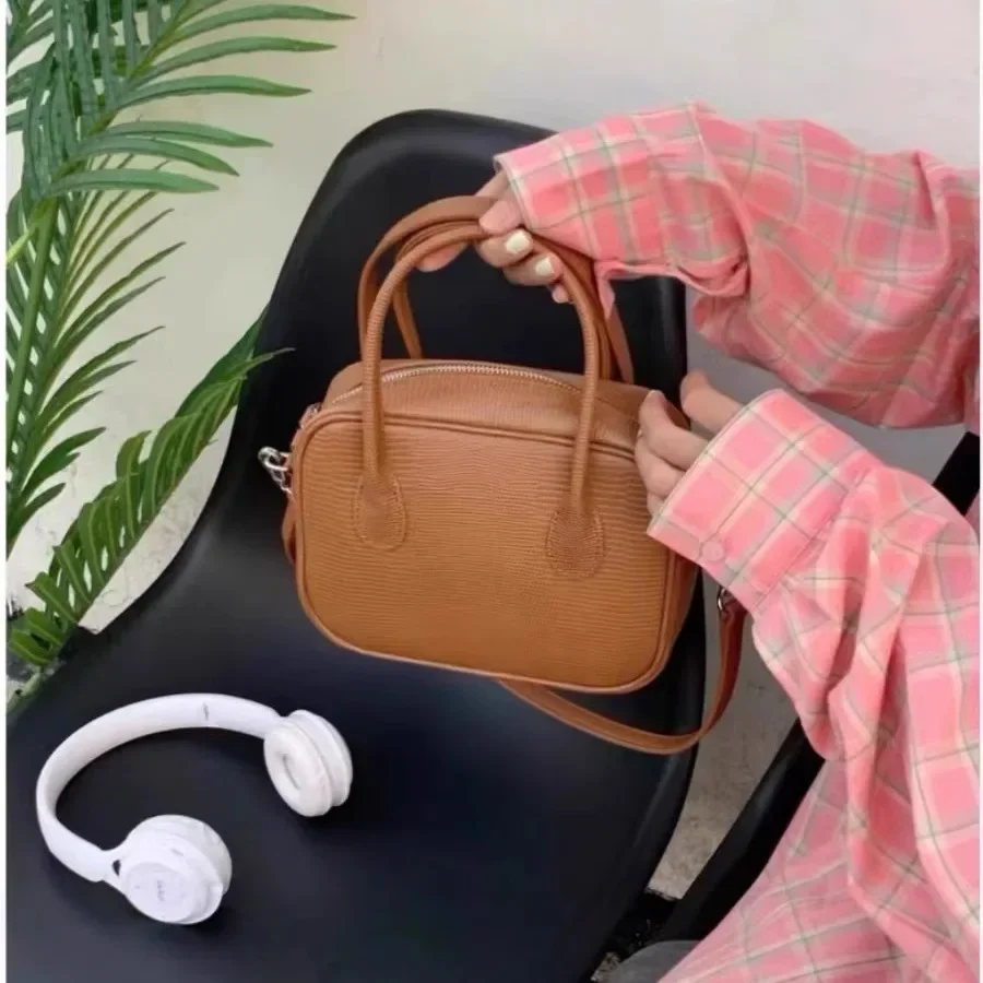 New tide deami lizard pattern Joker Boston pillow bag borsa a tracolla a mano con polizza di carico donna in autunno e inverno