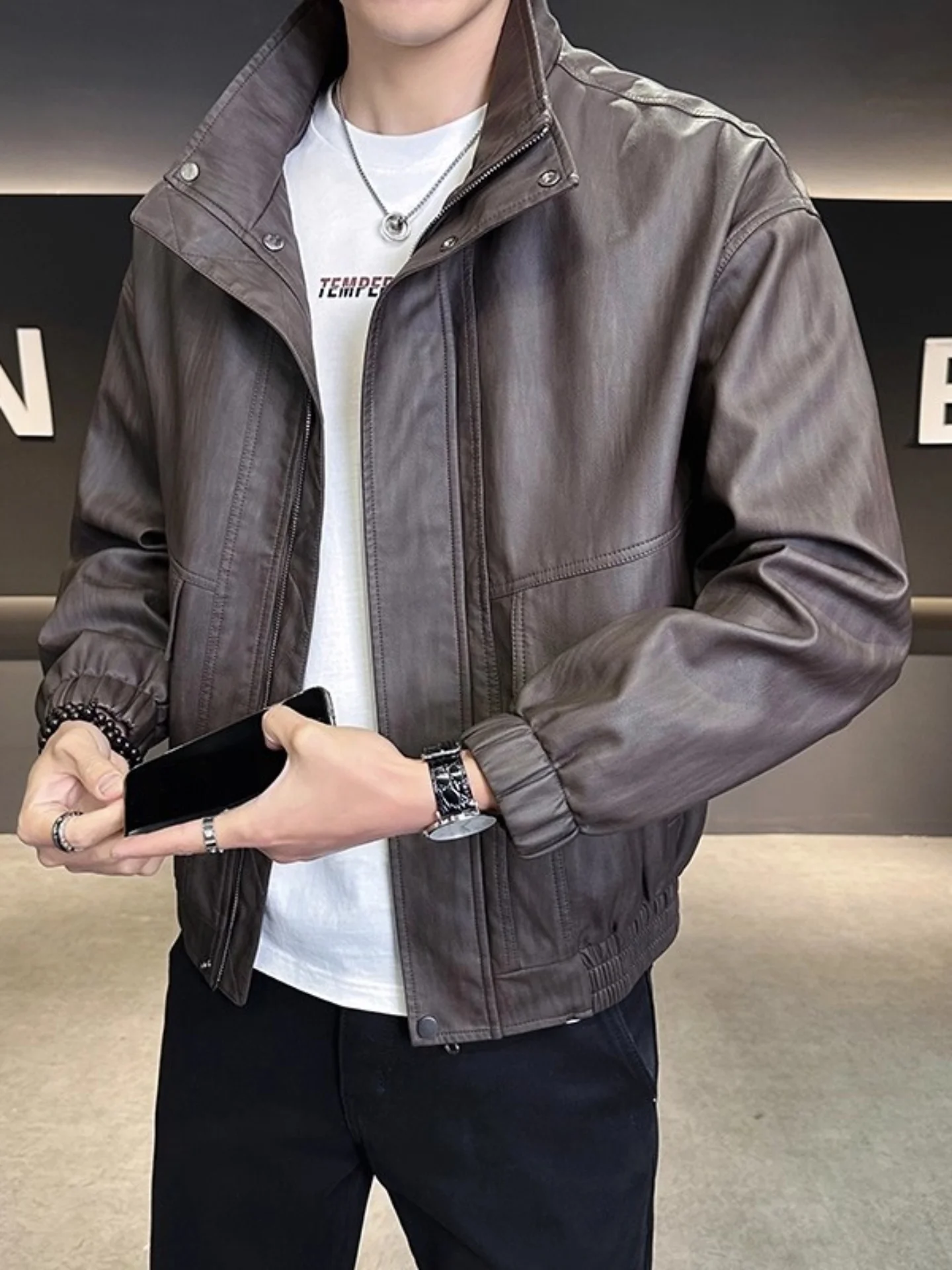 

Casual Stand Collar PU Leather Jaet for Men Autumn Faion Brand Loose Fit Sli Versatile Outerwear Youthful And Haome