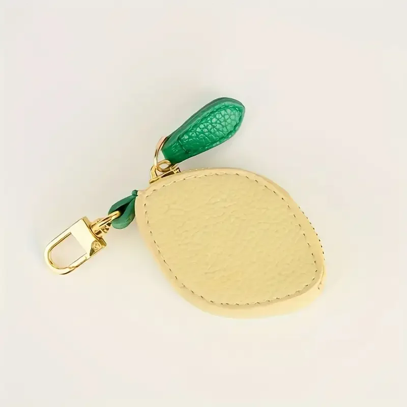 ﻿   イチゴ、桃、レモン、梨、かわいいフルーツの形をした小銭入れ、かわいいフェイクレザーのミニ財布、女性へのギフトに最適です。