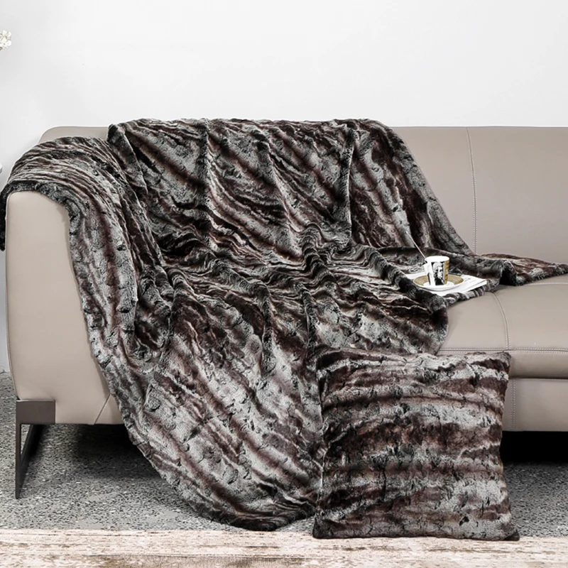 Throw Blanket  Luxurious Faux  Fur Blanket  Fuzzy Plush Fluffy Soft  Brown Color  Decoration Blanket Scarf for Sofa Armchair