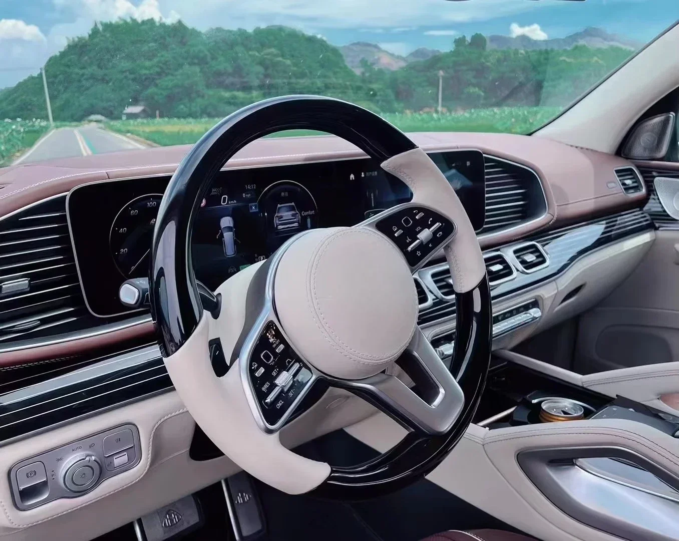 2025, Upgrade für Linkslenker, Modifikation des neuen Auto-Innensets für GLS 450