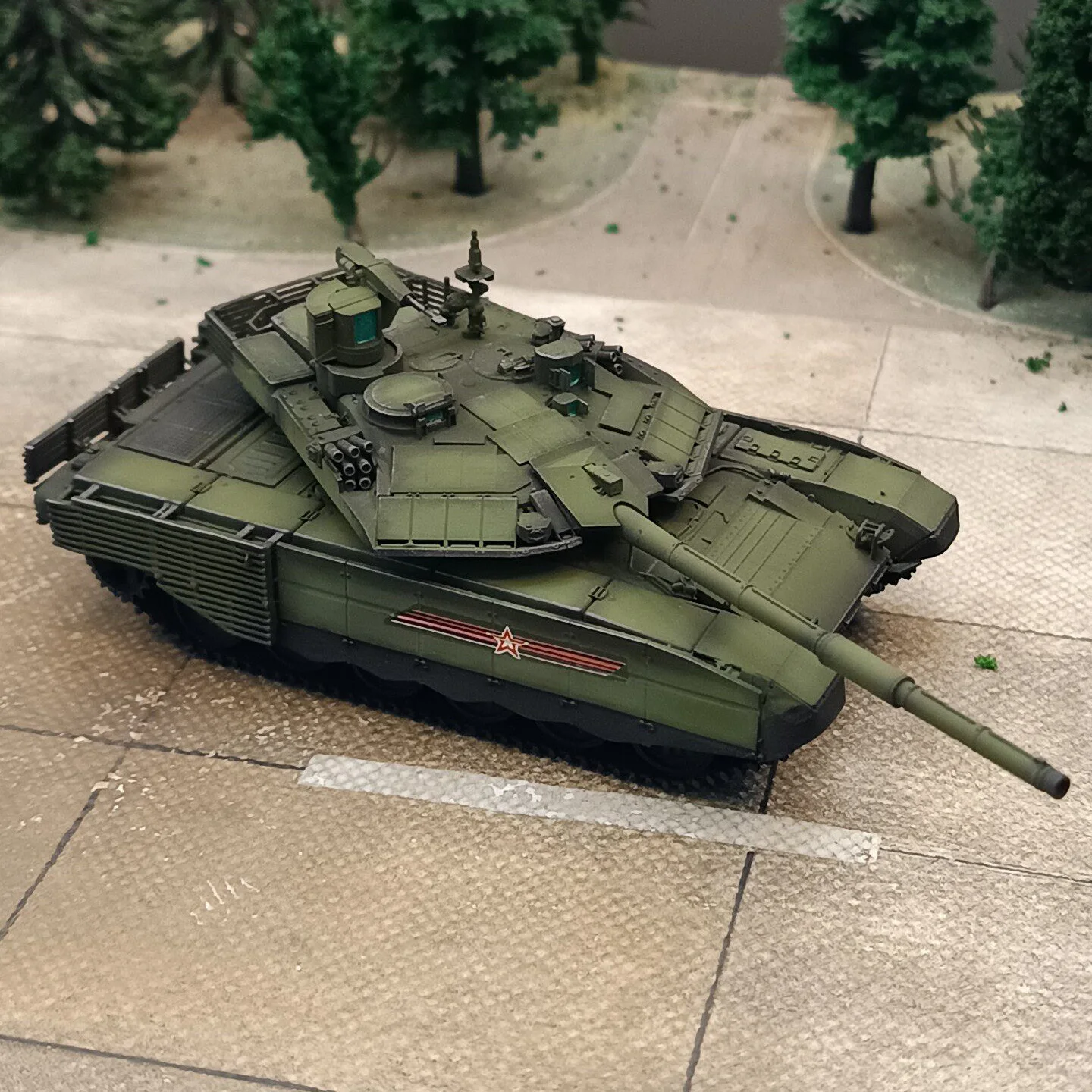 1/72 Russian T90M（Red Star） tanks , hand-painted finished model decorative ornament(Ships in 5-6 days)