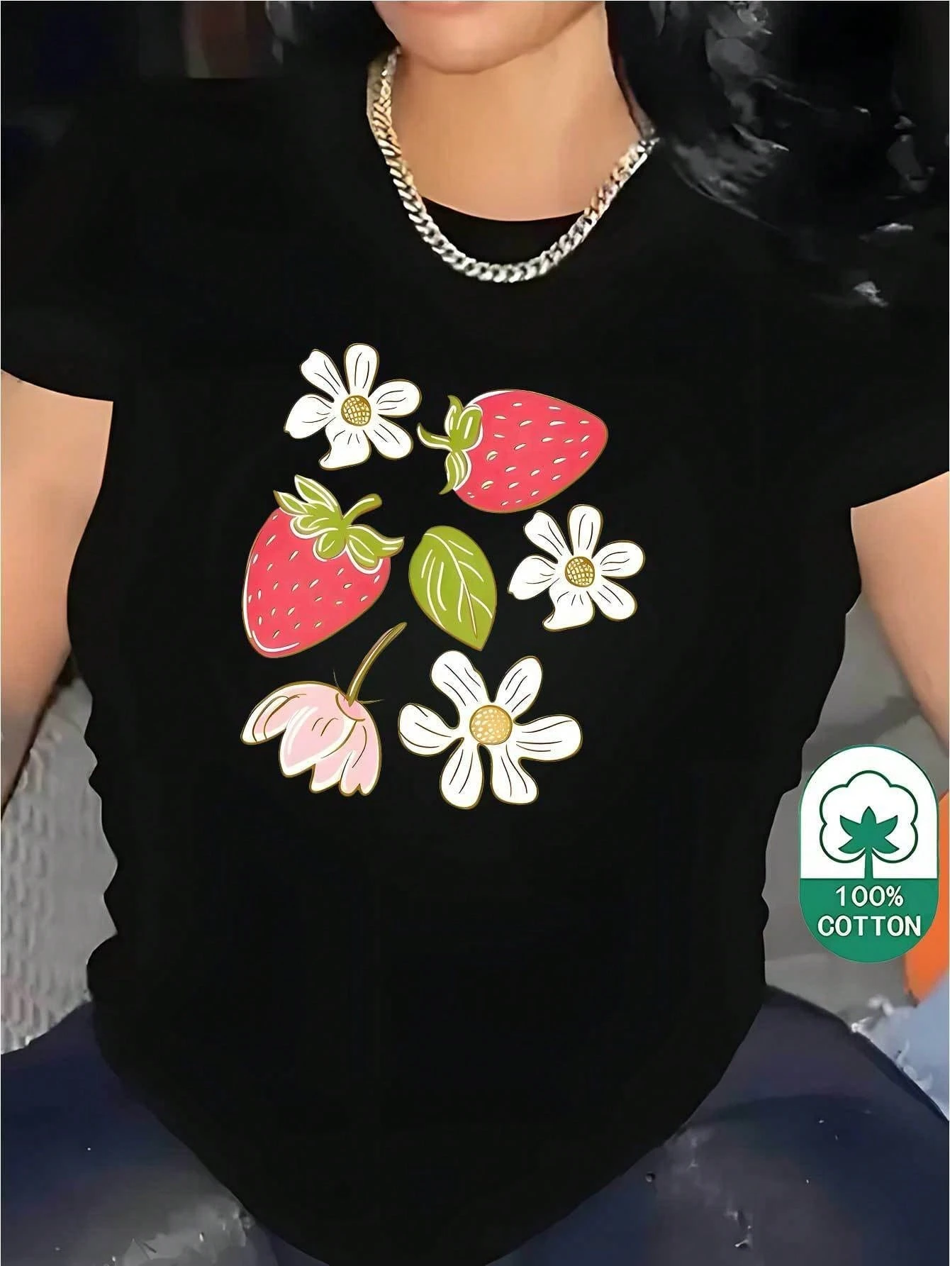 تي شيرت نسائي بطبعة الفراولة والأزهار مثالي للارتداء اليومي 2026 نمط العطلة الأساسية الصيفية بأكمام قصيرة