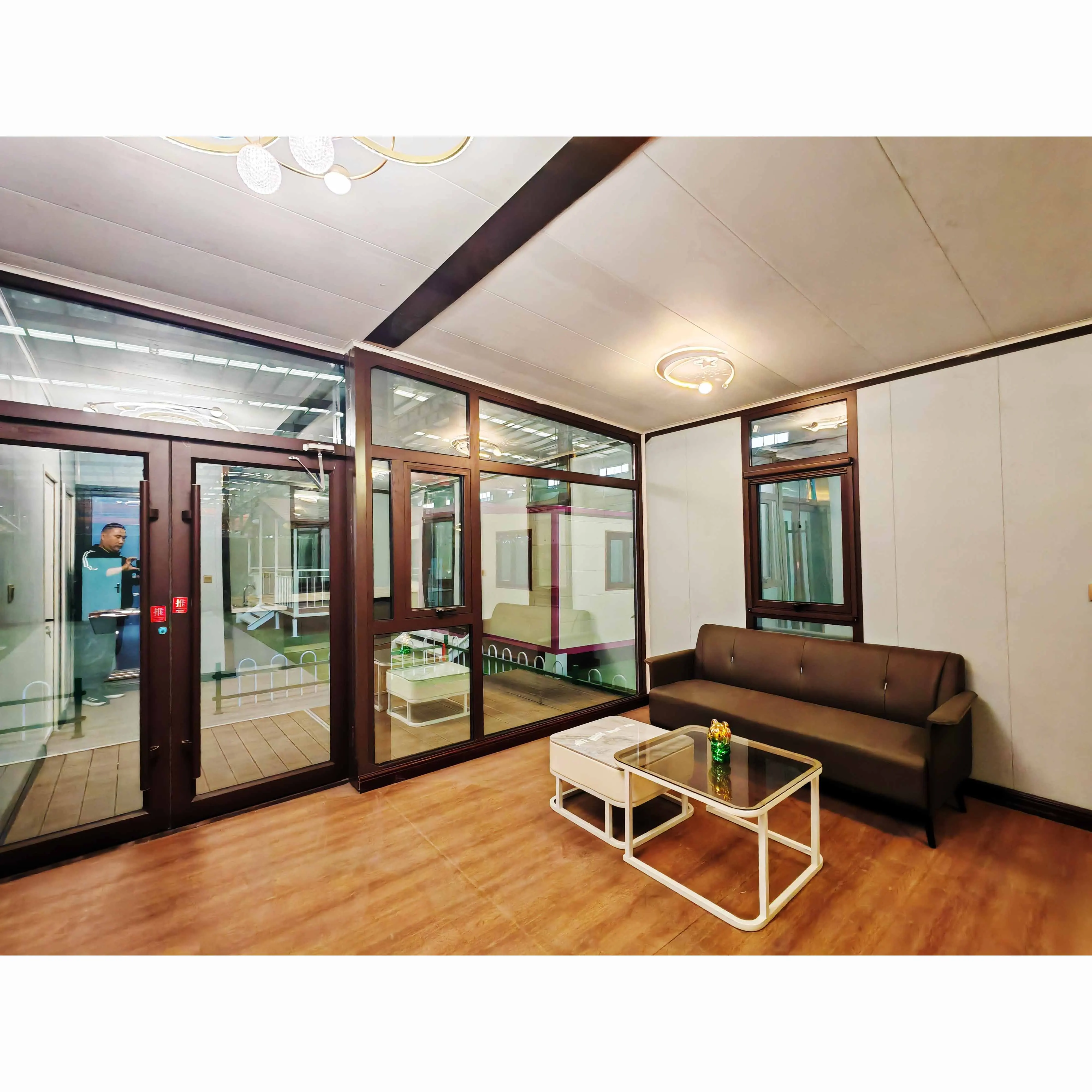 Modular 20ft 40ft Steel Container House Prefabricated Detachable 3 Bedroom Design Scalable For Shop Use Option Available